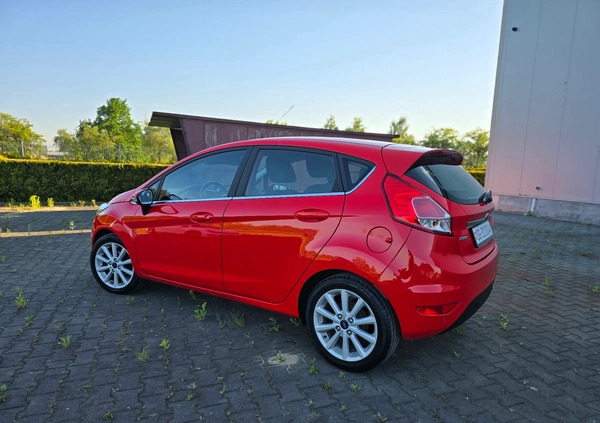 Ford Fiesta cena 33800 przebieg: 169000, rok produkcji 2015 z Radom małe 562